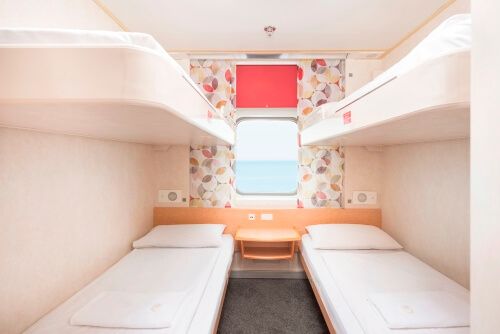 4 Bed Porthole Private Cabin